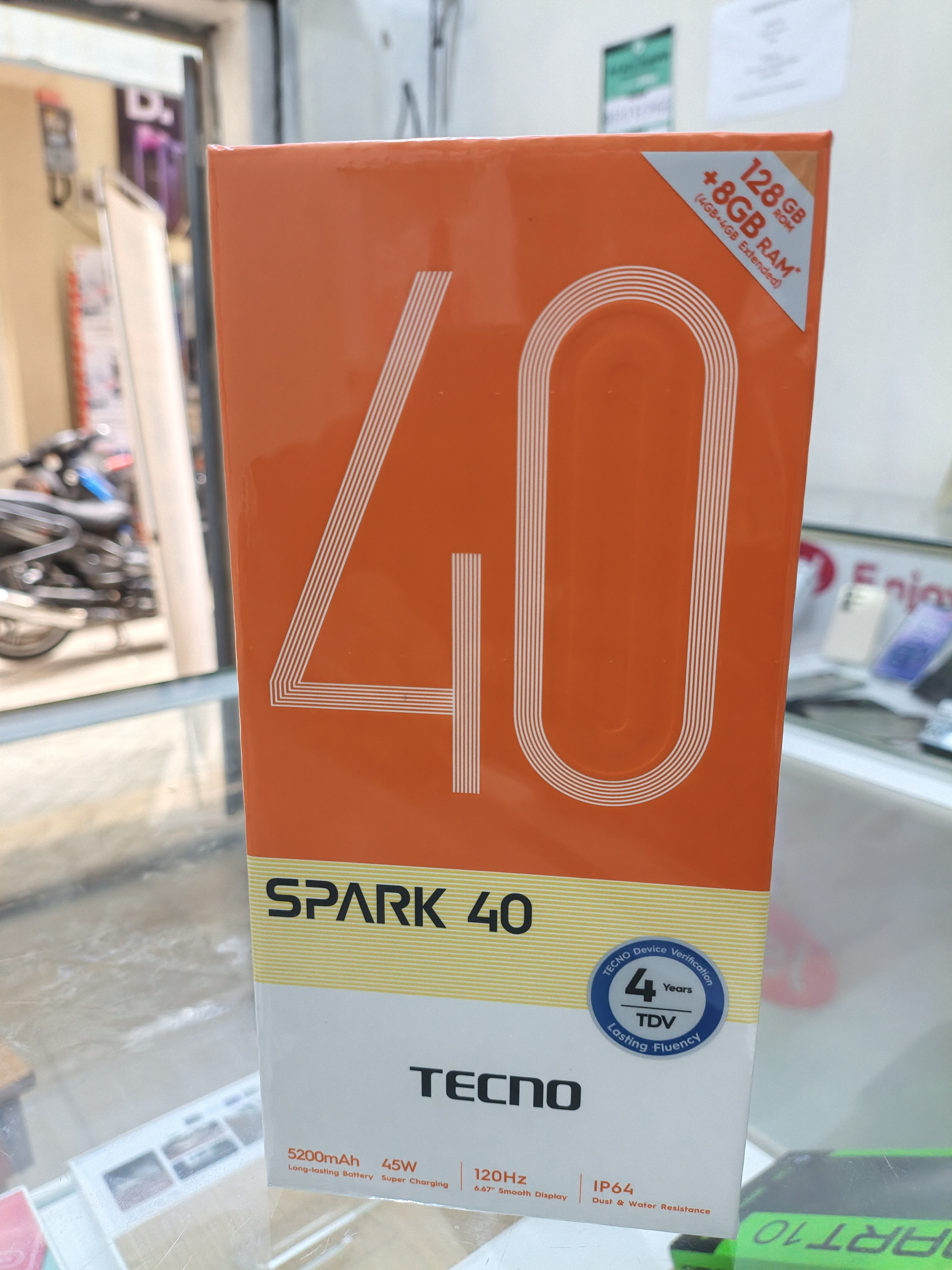 Tecno spark 40